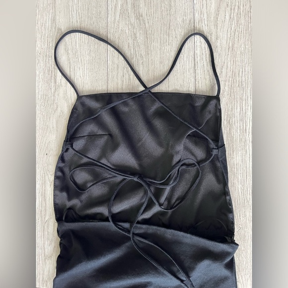 Lioness The Vivien Dress - Picture 6 of 10